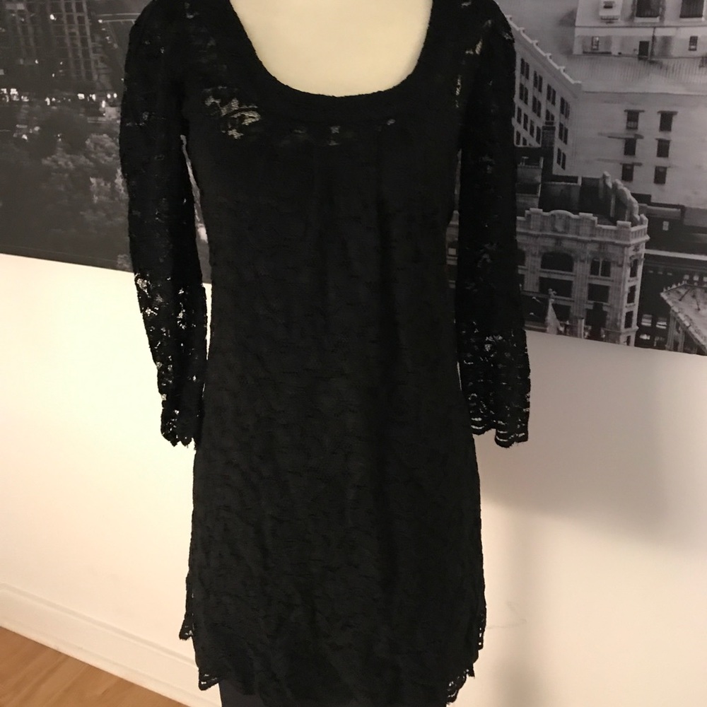 DVF “Hasina” mini scoop neck lace dress Sz 0